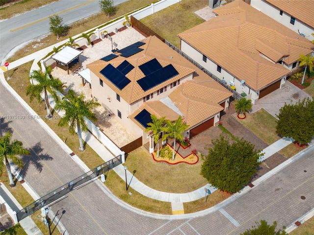 160 SE 23rd Ter, Homestead, FL 33033