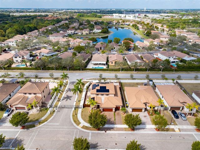 160 SE 23rd Ter, Homestead, FL 33033