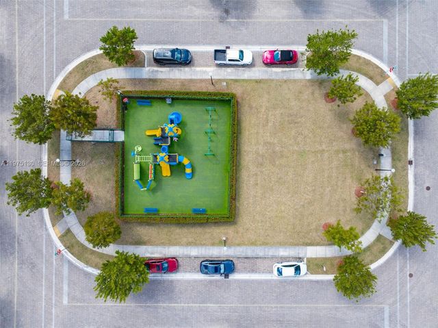 160 SE 23rd Ter, Homestead, FL 33033