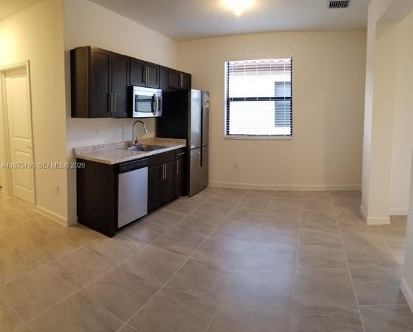 160 SE 23rd Ter, Homestead, FL 33033