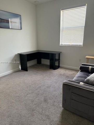 160 SE 23rd Ter, Homestead, FL 33033