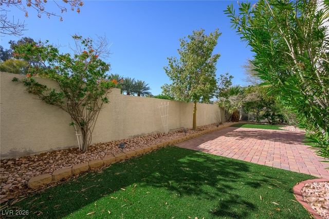 2107 Eaglepath Circle, Henderson, NV 89074