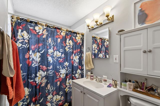 3025-27 Blackstone Avenue, Saint Louis Park, MN 55416