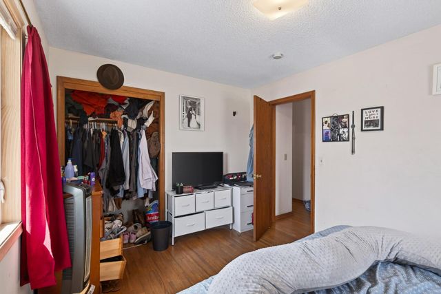 3025-27 Blackstone Avenue, Saint Louis Park, MN 55416