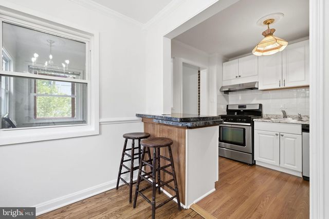 2033 ARLINGTON TER, Alexandria, VA 22303