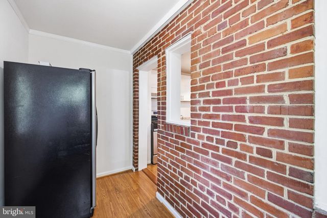 2033 ARLINGTON TER, Alexandria, VA 22303