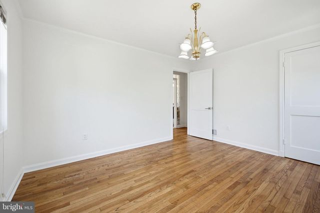 2033 ARLINGTON TER, Alexandria, VA 22303