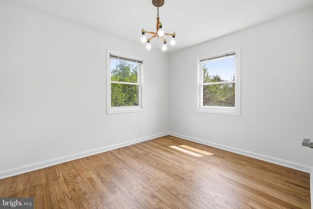 2033 ARLINGTON TER, Alexandria, VA 22303