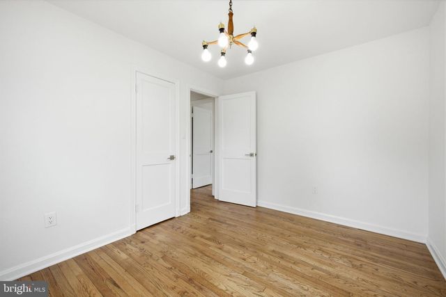 2033 ARLINGTON TER, Alexandria, VA 22303