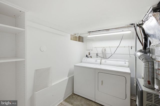 2033 ARLINGTON TER, Alexandria, VA 22303