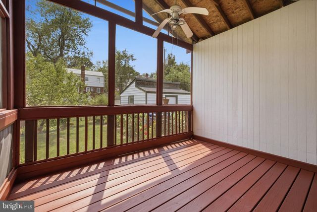 2033 ARLINGTON TER, Alexandria, VA 22303