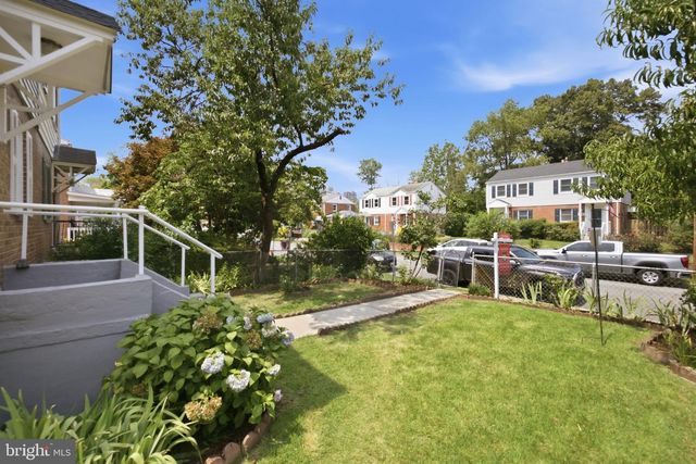 2033 ARLINGTON TER, Alexandria, VA 22303