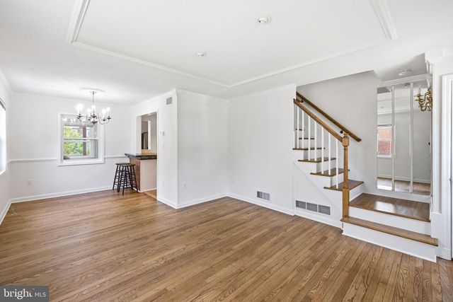 2033 ARLINGTON TER, Alexandria, VA 22303