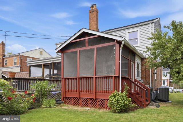 2033 ARLINGTON TER, Alexandria, VA 22303