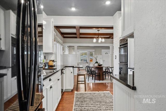 1420 Maple Avenue, Twin Falls, ID 83301