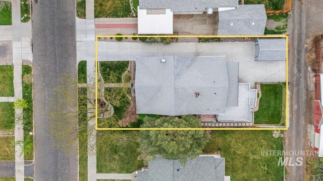 1420 Maple Avenue, Twin Falls, ID 83301