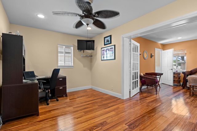 2700 NE 4th Way, Boca Raton, FL 33431