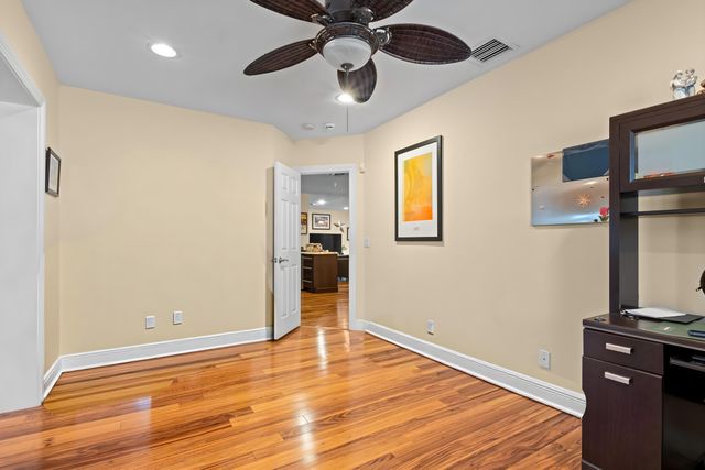 2700 NE 4th Way, Boca Raton, FL 33431