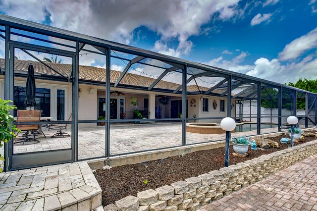 2700 NE 4th Way, Boca Raton, FL 33431