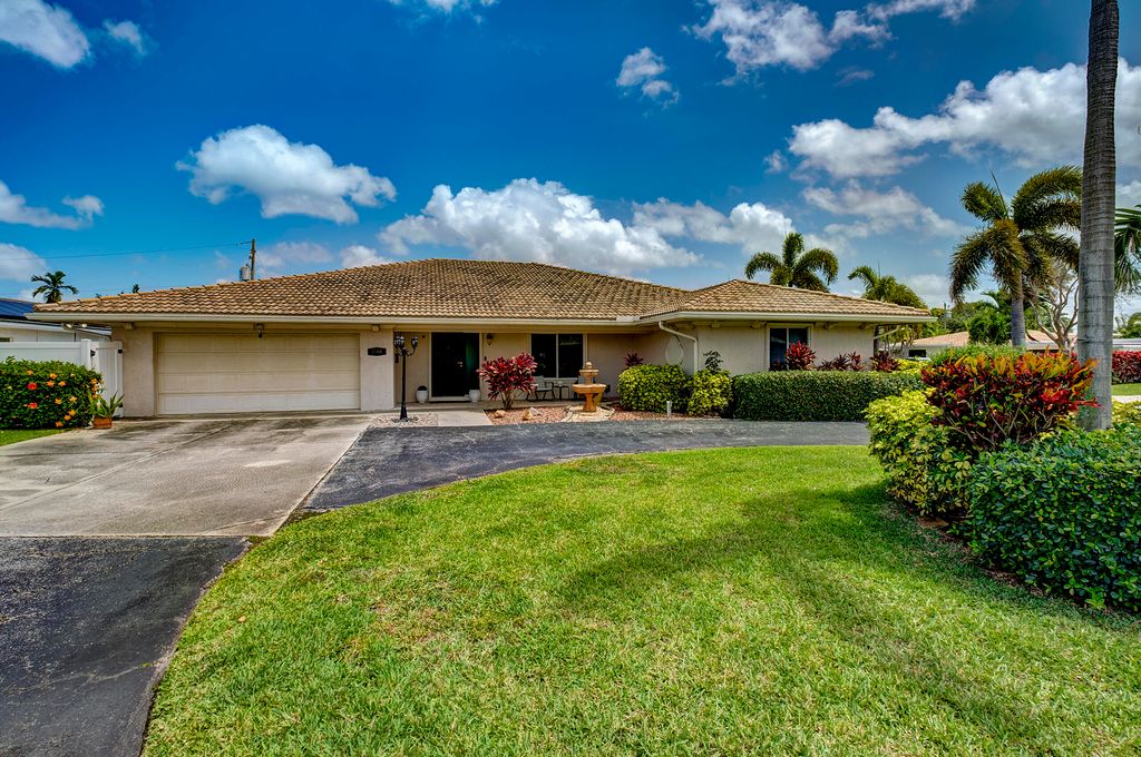 2700 NE 4th Way, Boca Raton, FL 33431