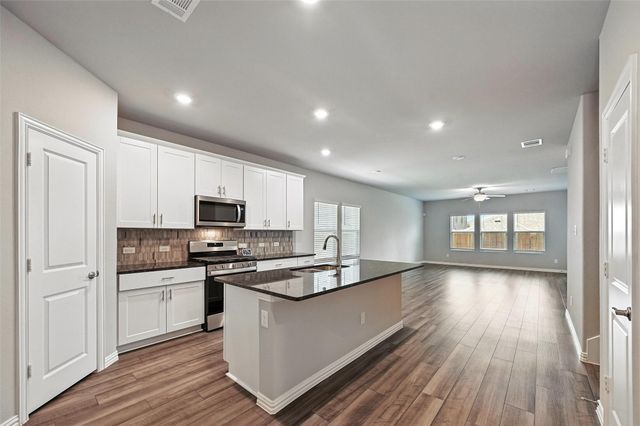 1307 Kirkdale Drive, Melissa, TX 75454