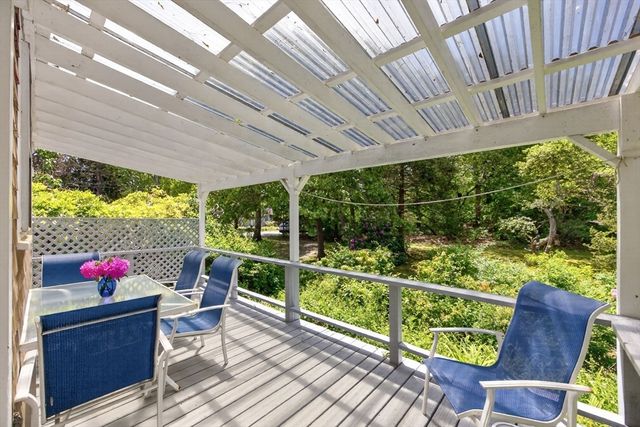 30 Captain Linnell Rd, Orleans, MA 02653
