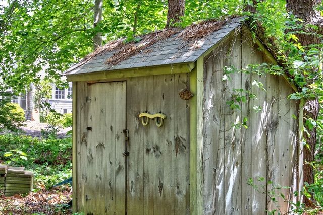 30 Captain Linnell Rd, Orleans, MA 02653