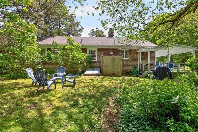 30 Captain Linnell Rd, Orleans, MA 02653