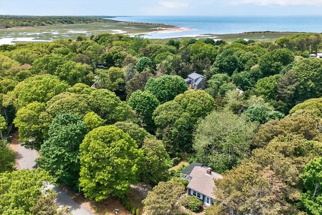 30 Captain Linnell Rd, Orleans, MA 02653