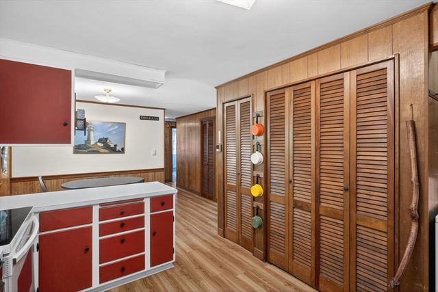 30 Captain Linnell Rd, Orleans, MA 02653