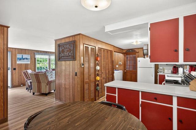 30 Captain Linnell Rd, Orleans, MA 02653