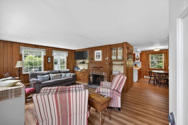 30 Captain Linnell Rd, Orleans, MA 02653