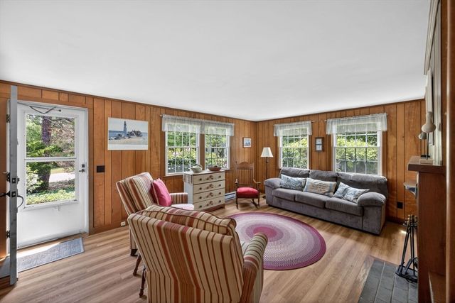 30 Captain Linnell Rd, Orleans, MA 02653