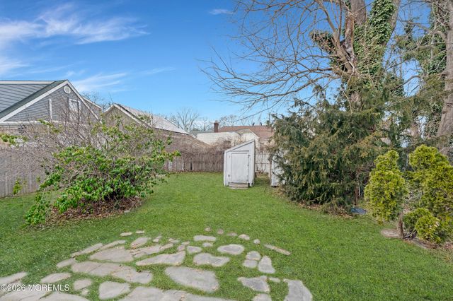 458 E End Avenue, Brick, NJ 08723