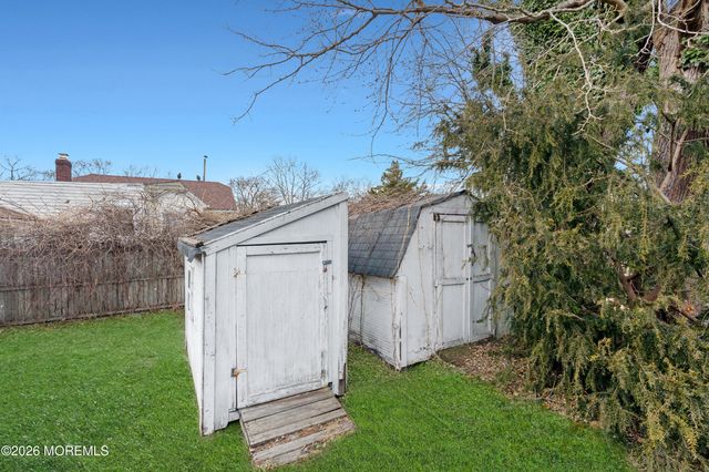 458 E End Avenue, Brick, NJ 08723