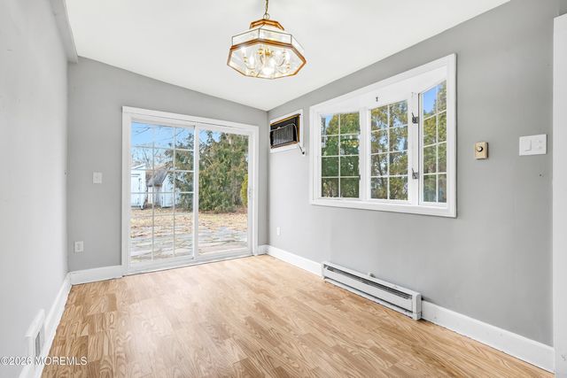 458 E End Avenue, Brick, NJ 08723