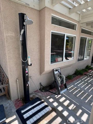 29347 Canyon Rim, Canyon Country, CA 91387
