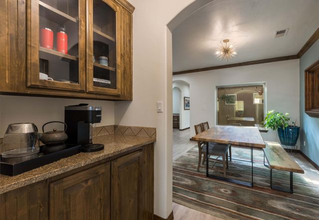 8805 Warm Springs Road NW, Albuquerque, NM 87120