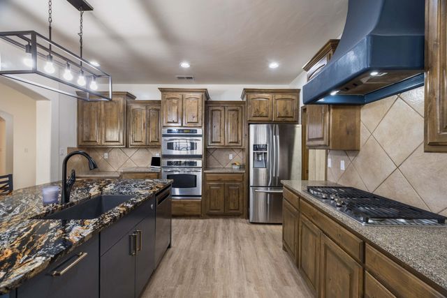 8805 Warm Springs Road NW, Albuquerque, NM 87120