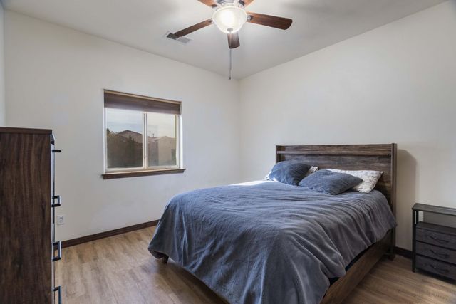 8805 Warm Springs Road NW, Albuquerque, NM 87120