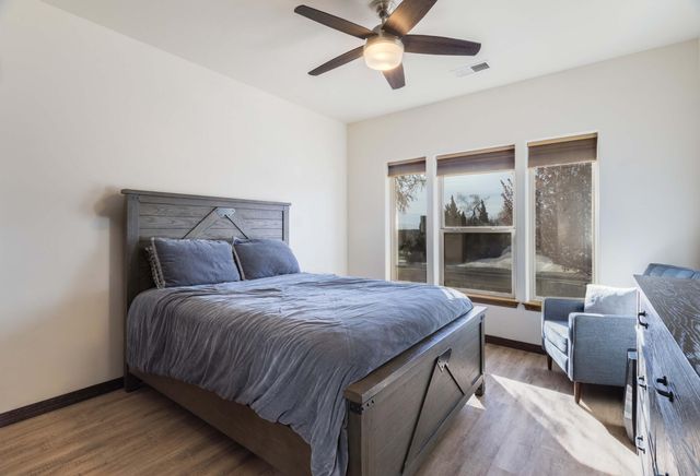 8805 Warm Springs Road NW, Albuquerque, NM 87120