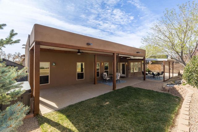 8805 Warm Springs Road NW, Albuquerque, NM 87120