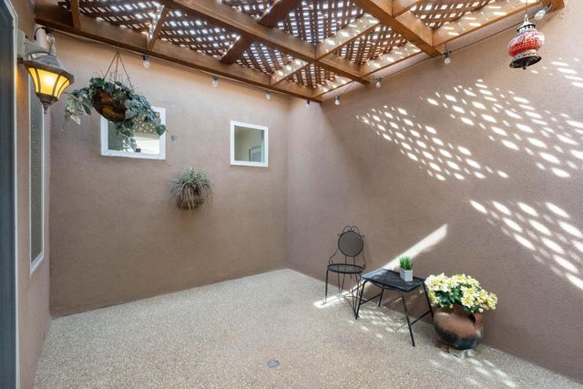 8805 Warm Springs Road NW, Albuquerque, NM 87120