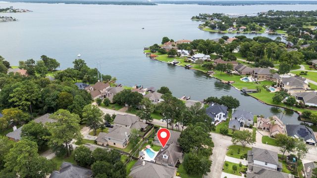 3737 Whisper Walk, Montgomery, TX 77356