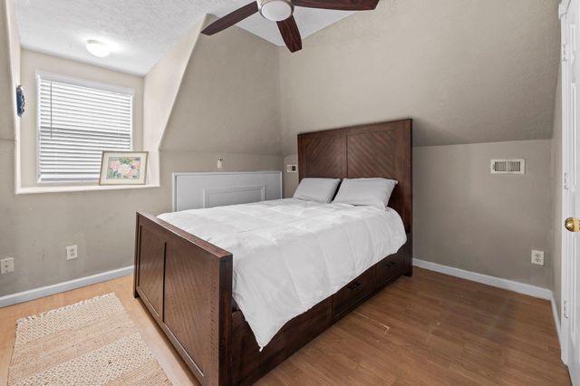 3737 Whisper Walk, Montgomery, TX 77356