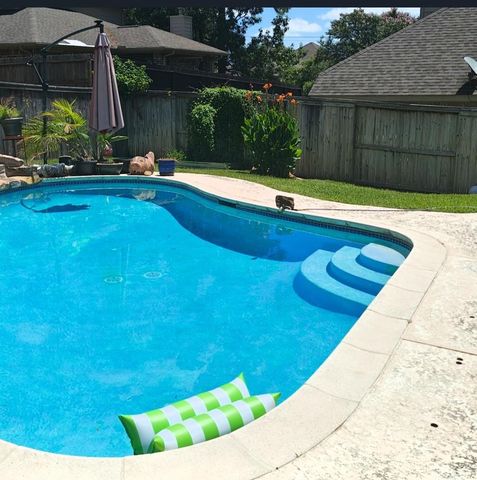 3737 Whisper Walk, Montgomery, TX 77356