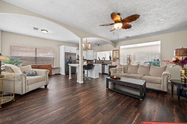 3737 Whisper Walk, Montgomery, TX 77356