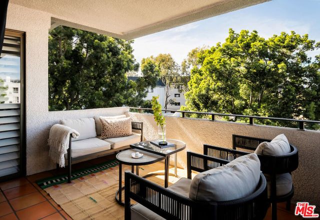 651 Wilcox Avenue 3C, Los Angeles, CA 90004