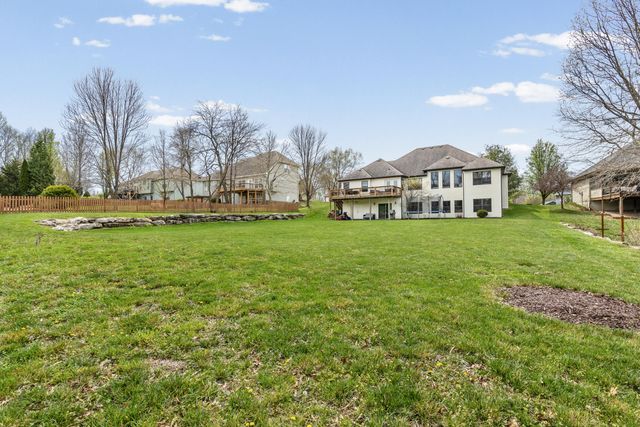 4915 THORNBROOK RDG, Columbia, MO 65203