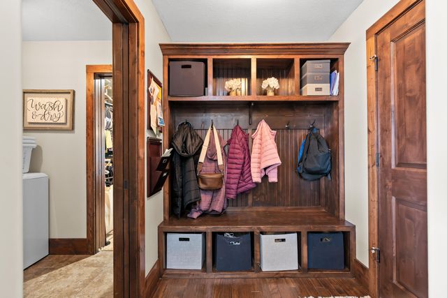 4915 THORNBROOK RDG, Columbia, MO 65203